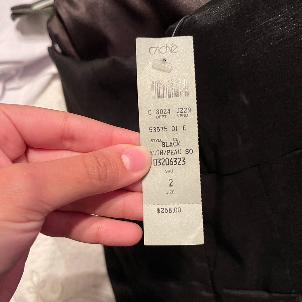 Cache Gown